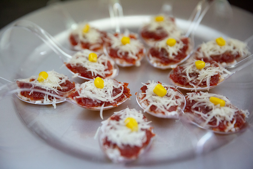 Feria de la tapa con queso de Miajadas. Tapa: cucharaditas dulces con queso Curado Maestría García Baquero 