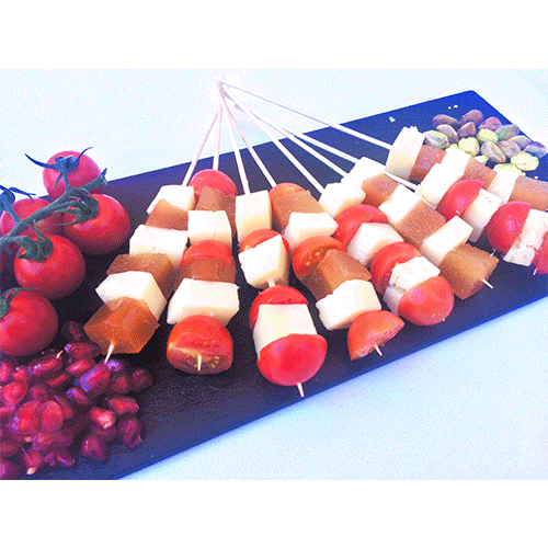 Brochetas de queso García Baquero con membrillo