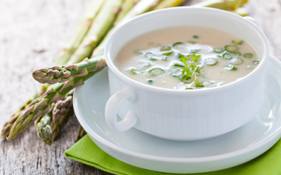 Crema de espárragos al queso manchego