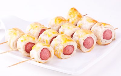 Brocheta de salchicha y queso