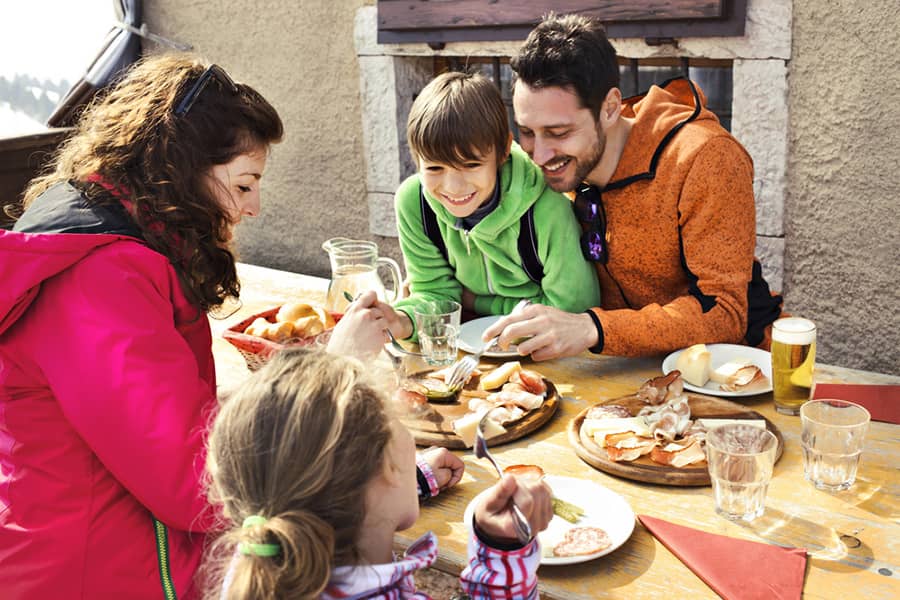 Lo bueno une: el manifiesto de las buenas experiencias en familia, con amigos, en pareja y con el queso de García Baquero